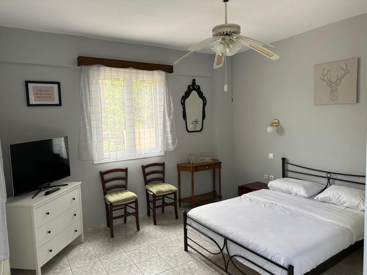 Welcome In Salamina Villa Exterior photo